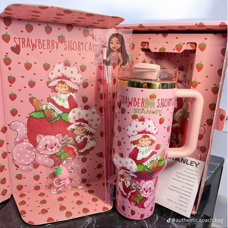 Stanley Shortbread Strawberry 40oz Tumbler